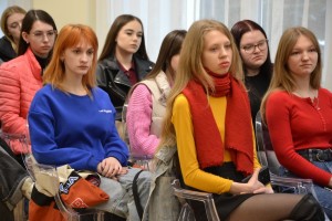 Презентація книги «Люби її»