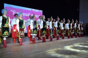 Звітний концерт народних колективів «Весняний подих незламного мистецтва»