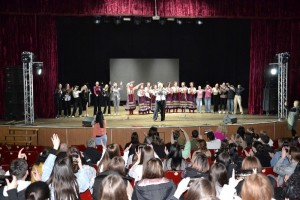 Зустріч із народною артисткою України, естрадною співачкою, телеведучою та громадською діячкою Оксаною Пекун