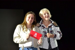Зустріч із народною артисткою України, естрадною співачкою, телеведучою та громадською діячкою Оксаною Пекун