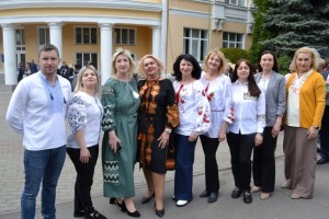 Свято, вишите на серці