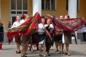 Свято, вишите на серці