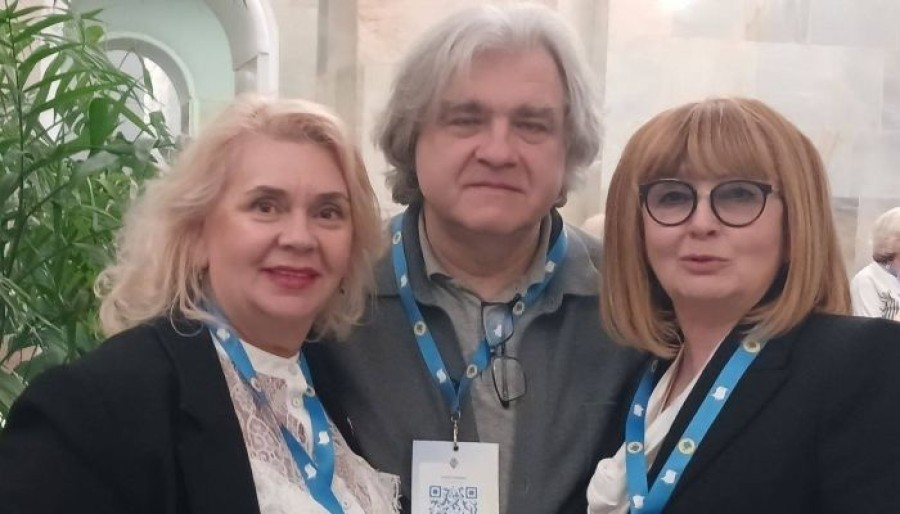 Міжнародний досвід педагогічної освіти і професійного розвитку вчительства — для України