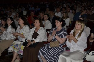 Диплом із гідністю: цьогорічний випуск ВДПУ – про професіоналізм і відповідальність