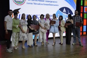 ВДПУ урочисто вручив дипломи випускникам факультету мистецтв
