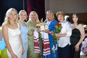 Дипломи отримали журналісти та філологи: випуск-2025 у ВДПУ