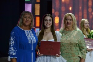 Дипломи отримали журналісти та філологи: випуск-2025 у ВДПУ