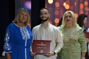 Дипломи отримали журналісти та філологи: випуск-2025 у ВДПУ