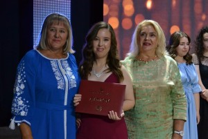 Дипломи отримали журналісти та філологи: випуск-2025 у ВДПУ
