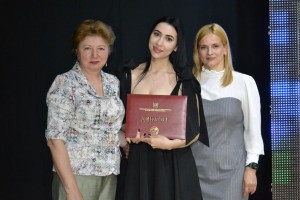 У ВДПУ відбулося вручення дипломів випускникам факультету іноземних мов