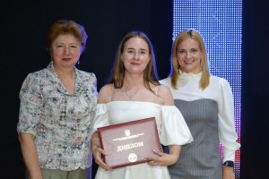 У ВДПУ відбулося вручення дипломів випускникам факультету іноземних мов
