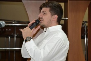 Герой, який надихає: у ВДПУ відкрили меморіальну дошку Артему Іванішину