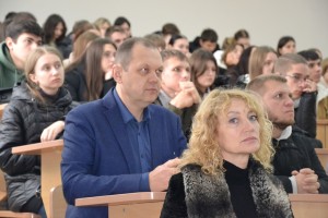 Фотовиставка «Війна має жіноче ім’я»