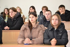 Фотовиставка «Війна має жіноче ім’я»