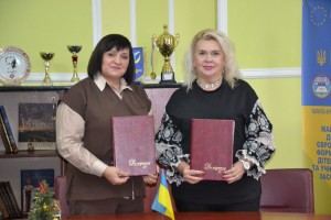 Підписання угоди із відділом освіти, молоді та спорту Калинівської міської ради