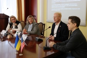 Зустріч із Майклом Брейді
