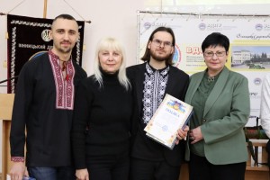 Музично-літературна зустріч «Ми говоримо, щоб не згаснути. Ми любимо, щоб перемогти»
