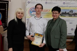 Музично-літературна зустріч «Ми говоримо, щоб не згаснути. Ми любимо, щоб перемогти»