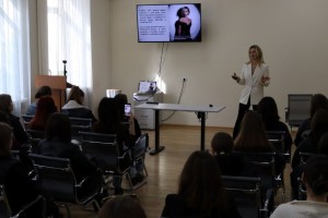 Зустріч із відомою підприємицею, засновницею та власницею авторської школи краси Тетяною Карпук