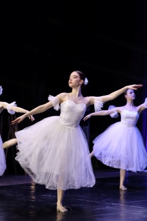 Святковий концерт «Танцюємо у ритмі Перемоги!»