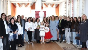 Презентація книги «Про українські народні традиції і свята»