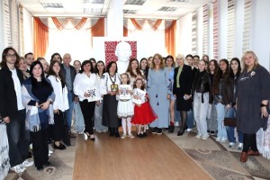 Презентація книги «Про українські народні традиції і свята»