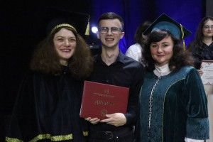 Випускники факультету отримали дипломи бакалаврів