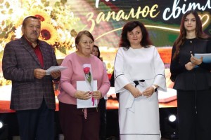«Тим, хто запалює світло»: у ВДПУ відбулися урочистості до Дня працівників освіти