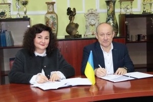 Догові про співпрацю з Подільським науковим ліцеєм